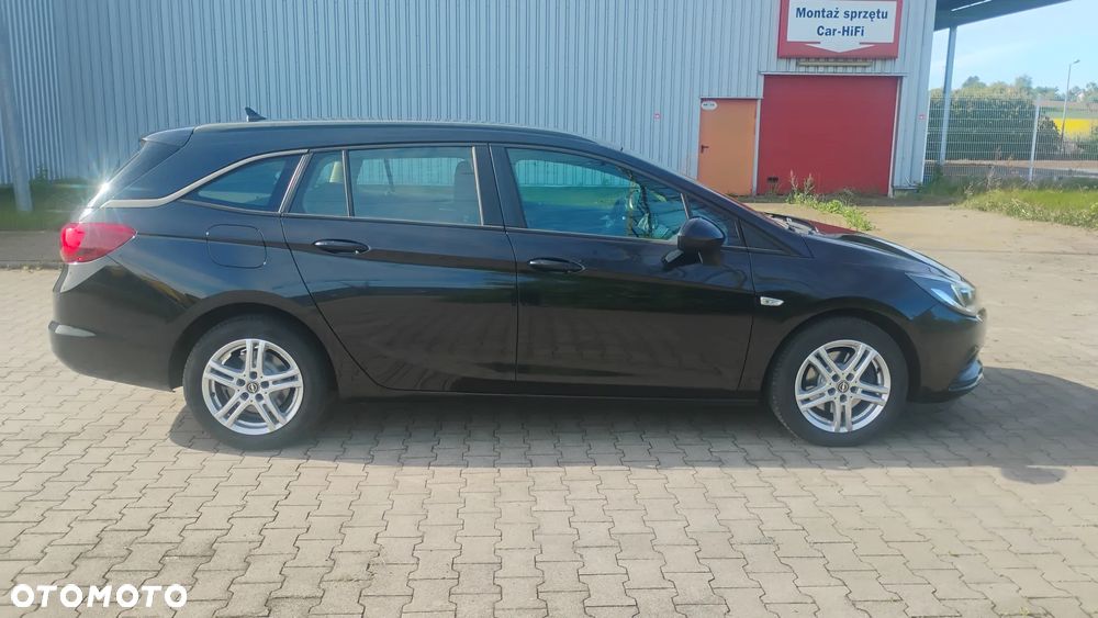 Opel Astra 1.6 CDTI Sport - 4