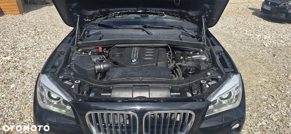 BMW X1 sDrive18d xLine - 11