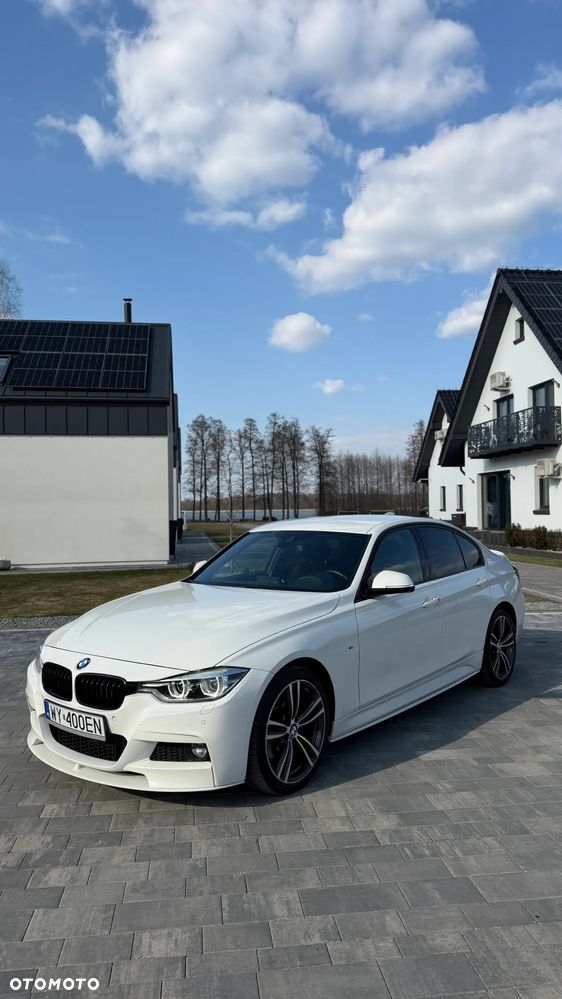 BMW Seria 3 330i xDrive M Sport Shadow sport - 11