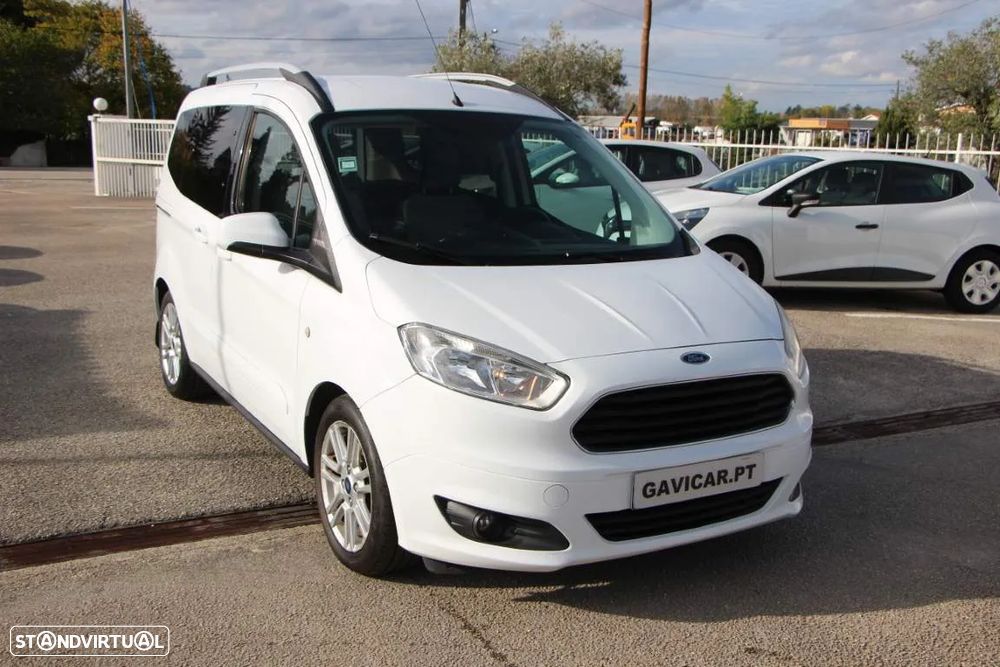 Ford Tourneo Courier 1.5 TDCi Titanium - 1