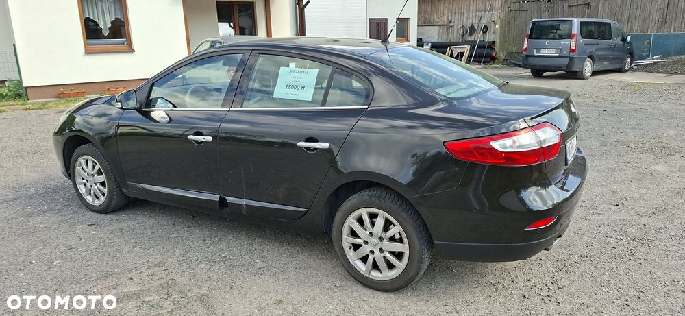 Renault Fluence ver-1-6-16v-expression - 13