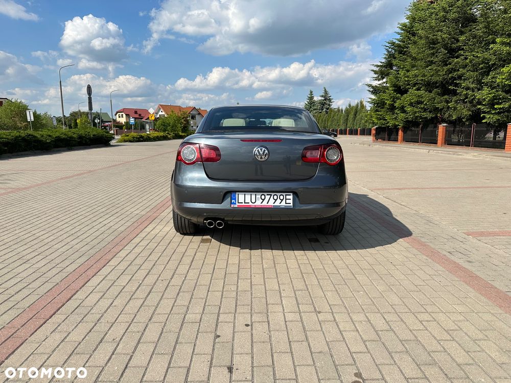 Volkswagen Eos 3.2 V6 DSG Individual - 15