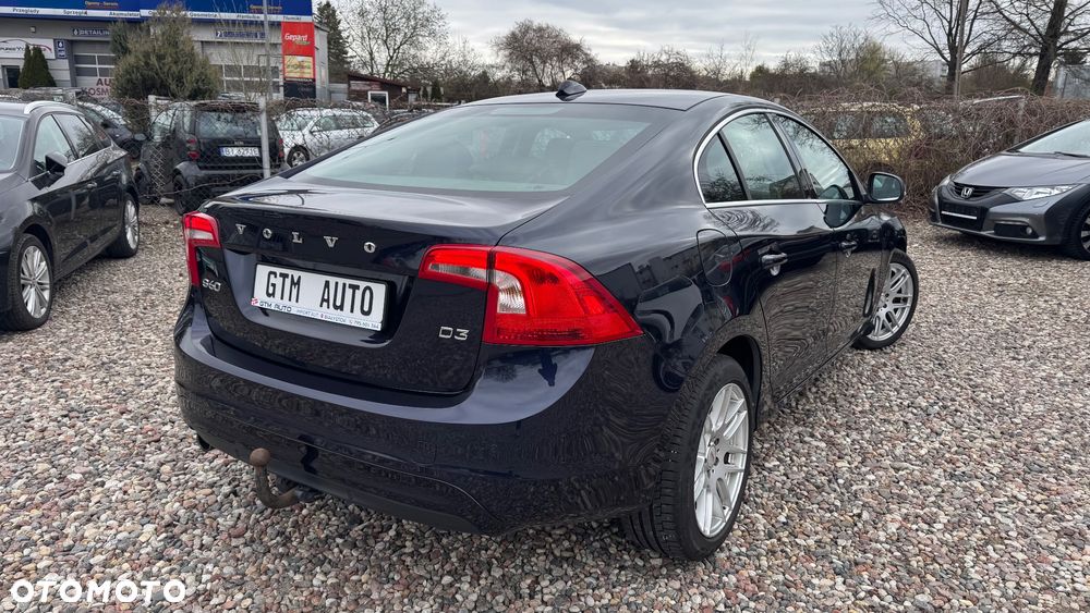 Volvo S60 D3 Geartronic Momentum - 16