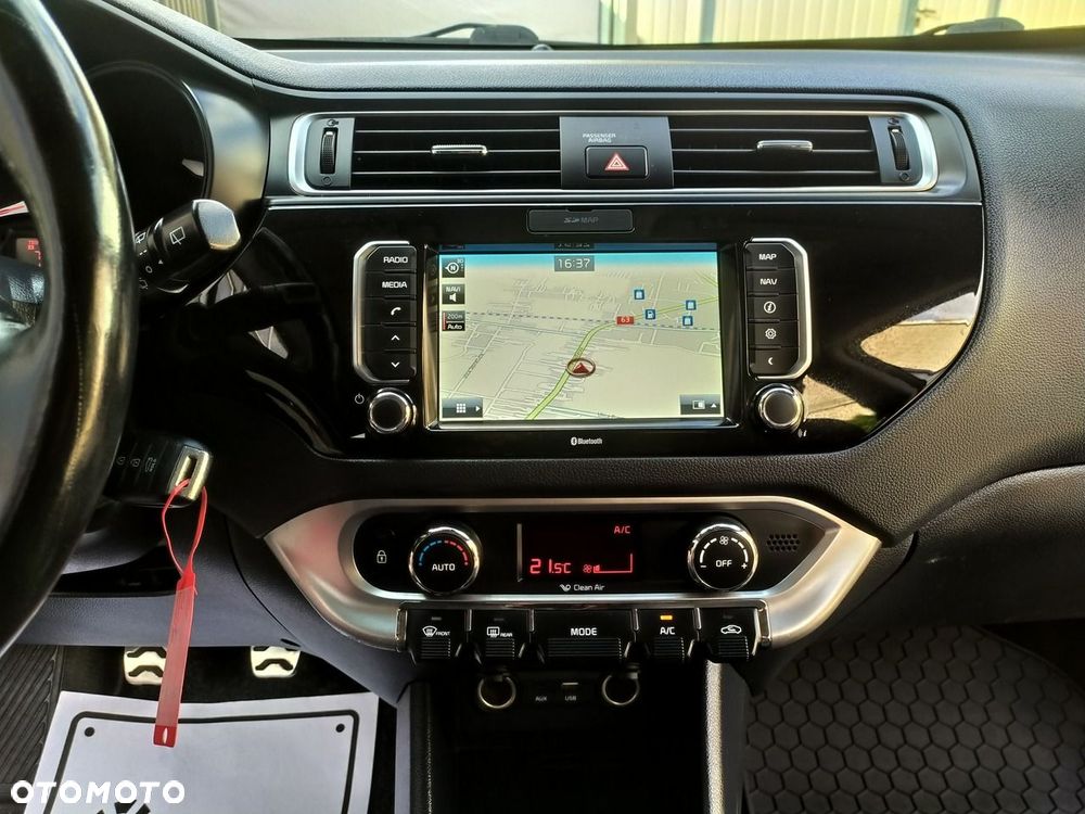 Kia Rio - 19