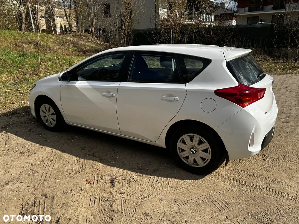 Toyota Auris 1.33 VVT-i Active - 2