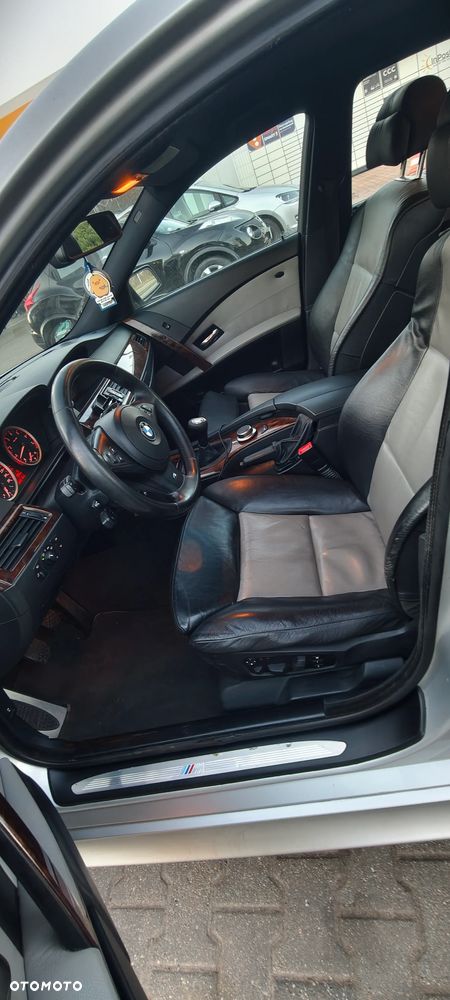 BMW Seria 5 525xi - 5
