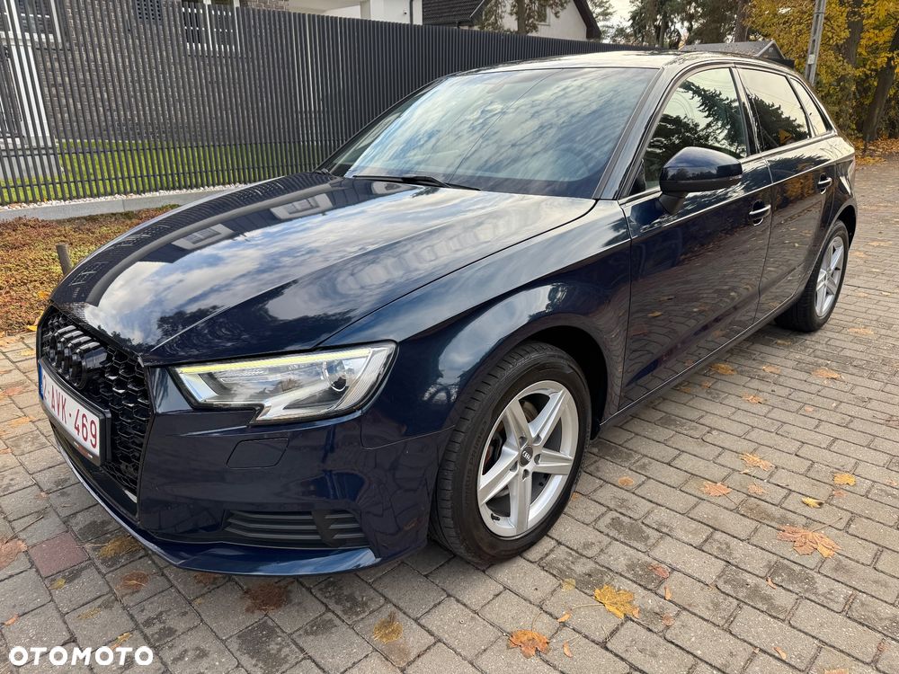 Audi A3 Sportback 1.6 TDI S tronic - 4