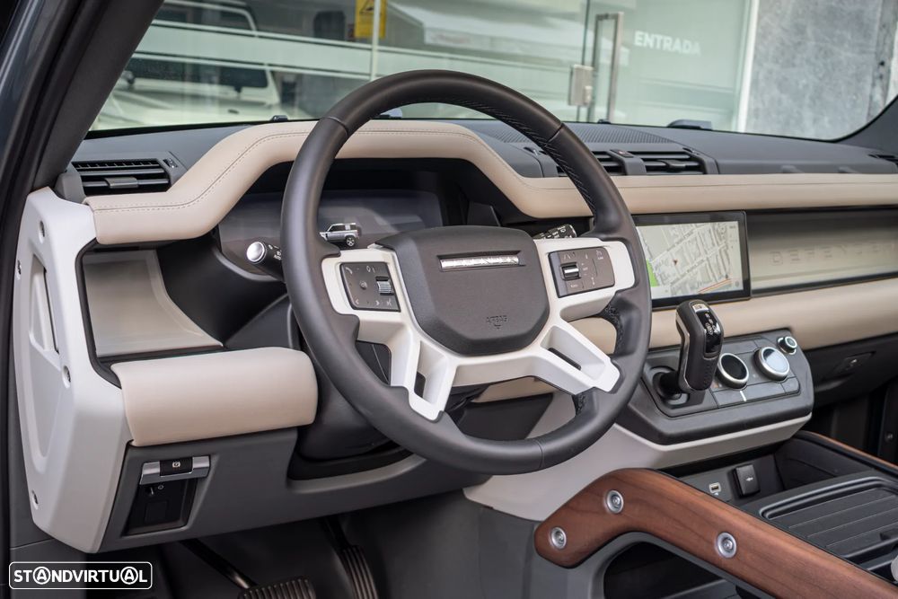 Land Rover Defender 3.0 I6 90 AWD SE - 9