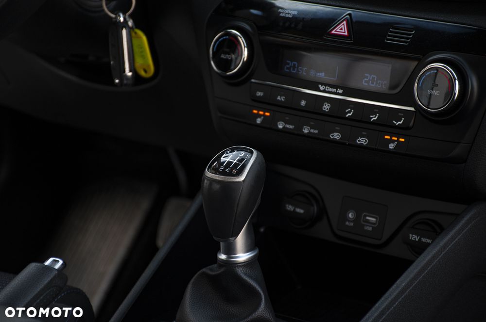 Hyundai Tucson blue 1.6 GDi 2WD Intro Edition - 32