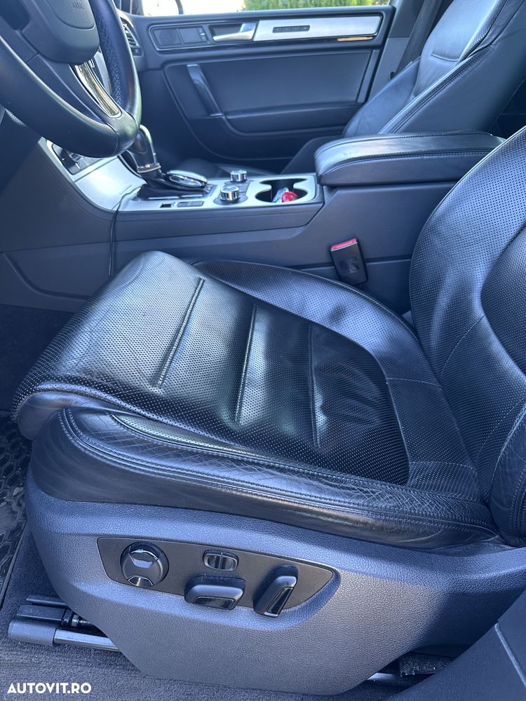 Volkswagen Touareg - 11