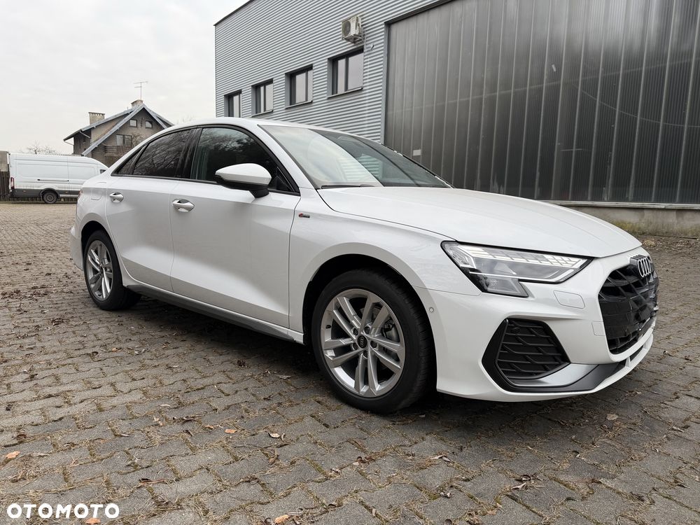 Audi A3 Sportback - 1