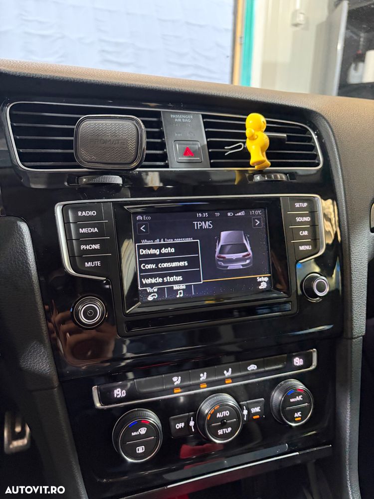 Volkswagen Golf - 17