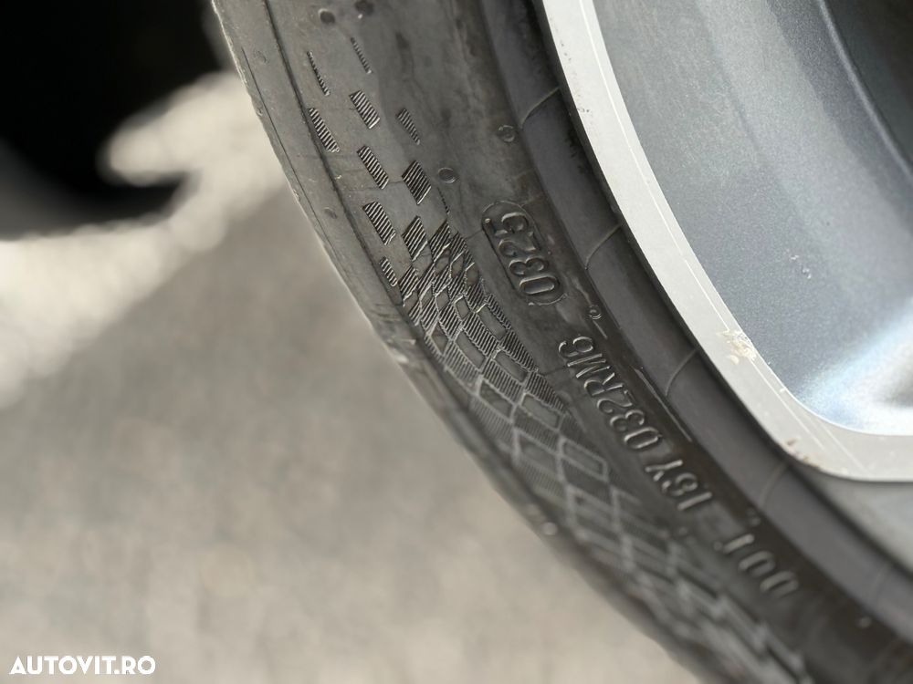 Mercedes-Benz E - 11