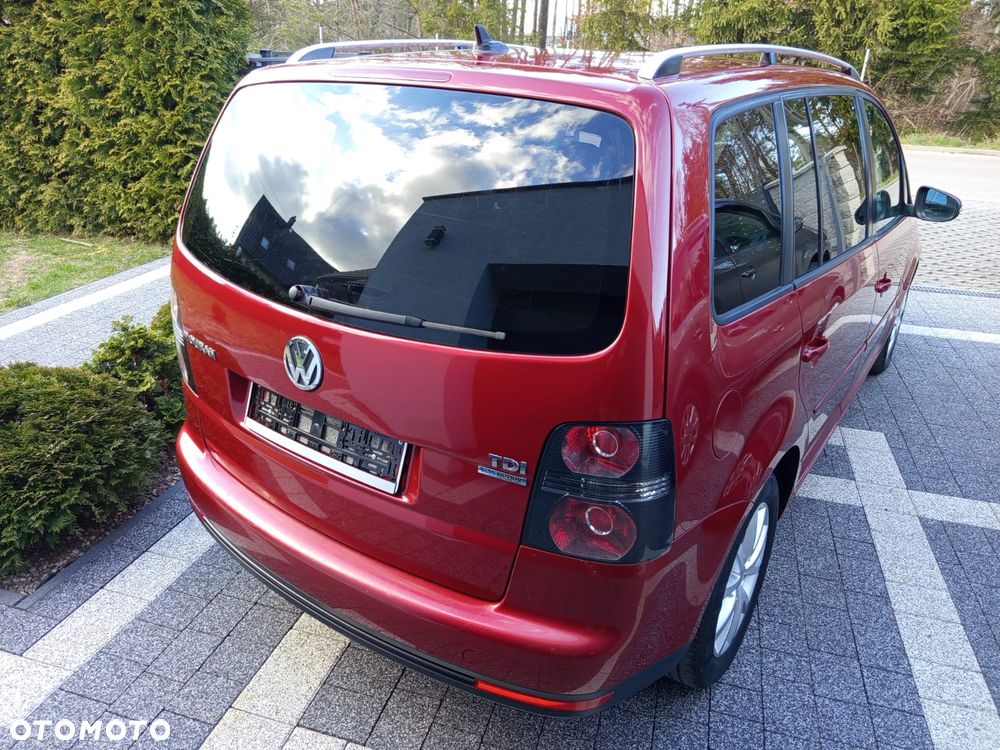 Volkswagen Touran 2.0 TDI DSG Highline - 11