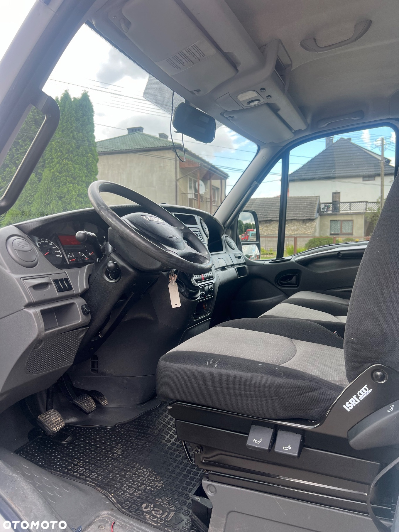 Iveco Daily 70C15 70-170 Przebieg tylko 106 000 km Kontener 65C 50C 35C DMC 7 T lub 3.5T - 8