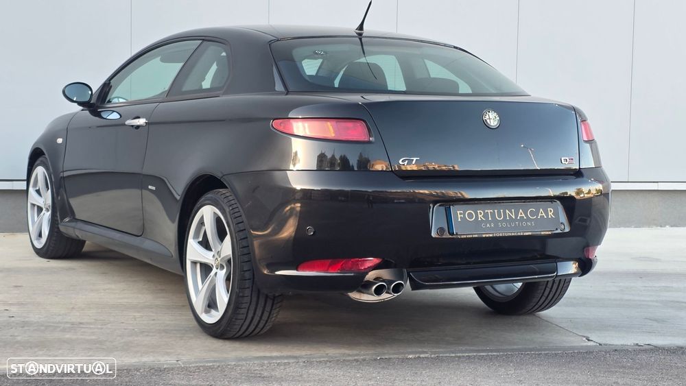 Alfa Romeo GT 1.9 JTD M-JET Q2 - 10