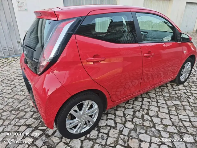 Toyota Aygo 1.0 X-Play Plus+X-Touch MM - 2