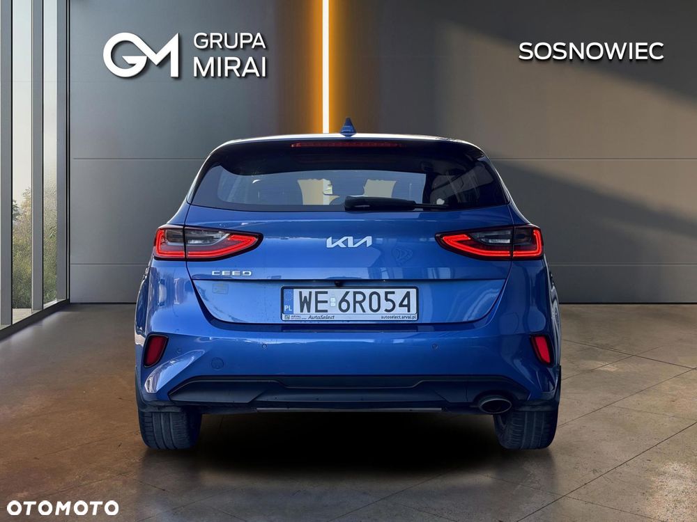 Kia Ceed - 4