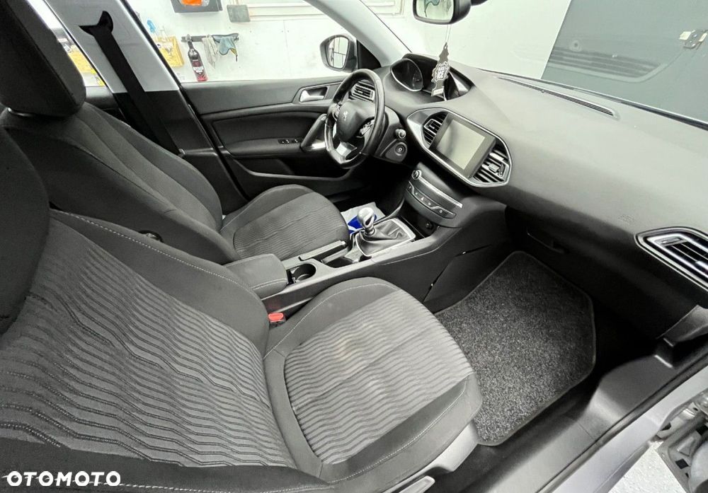 Peugeot 308 - 21