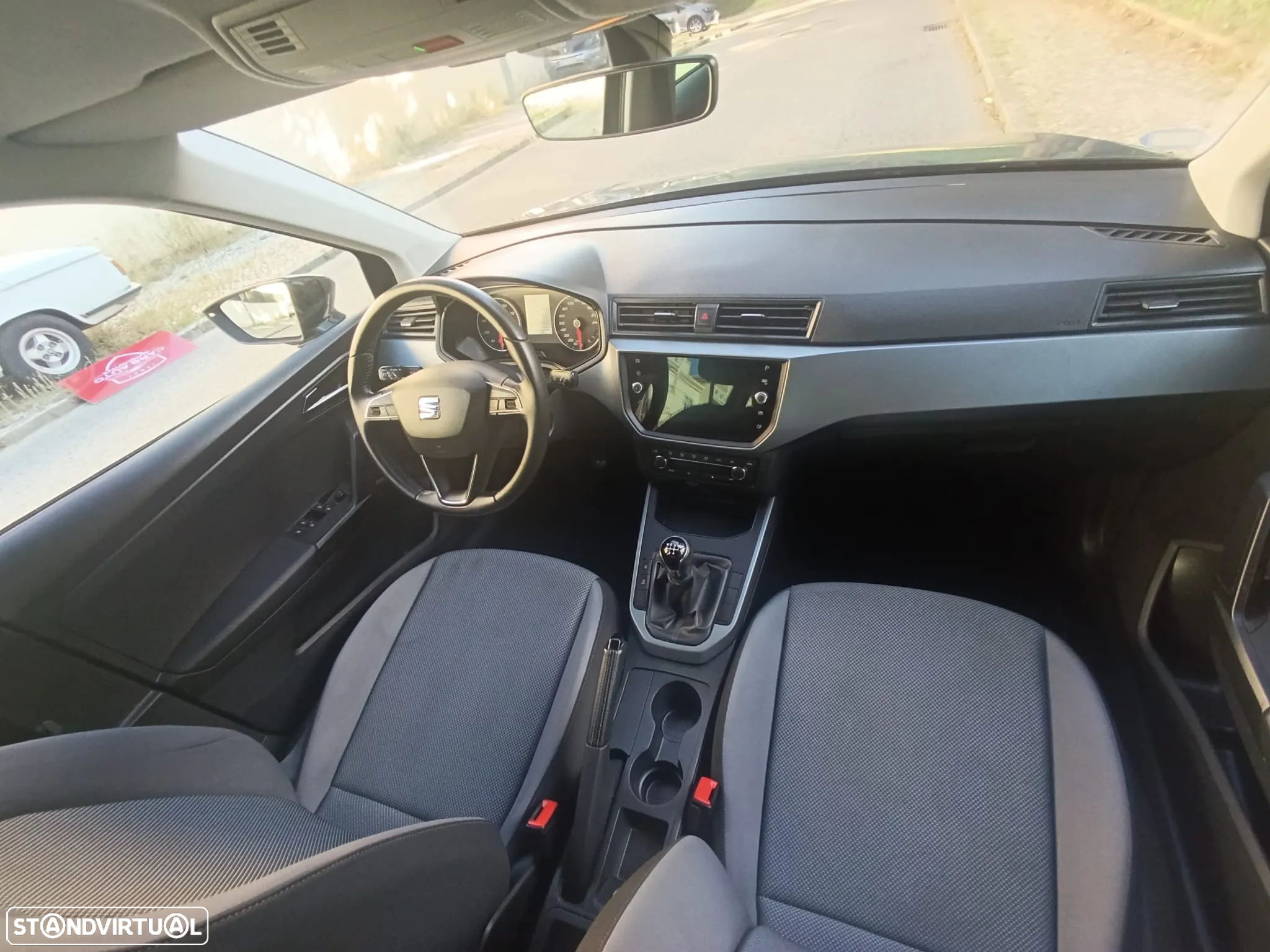 SEAT Arona 1.0 TSI Xcellence - 25
