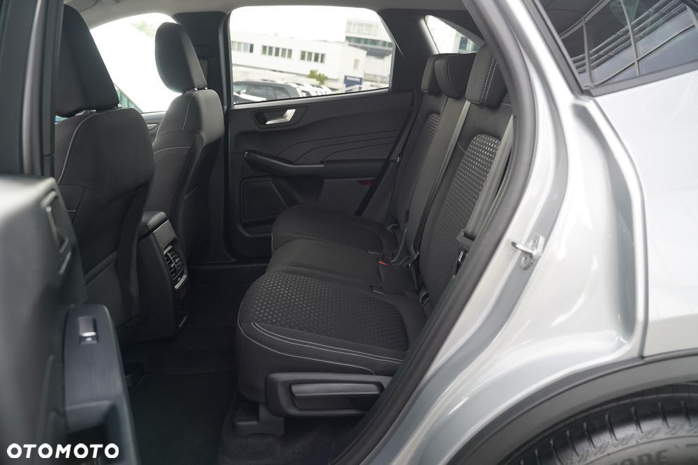 Ford Kuga 2.5 FHEV FWD Titanium - 9