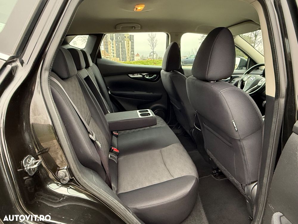 Nissan Qashqai 1.6 DCI ALL-MODE 4x4i N-Connecta - 15