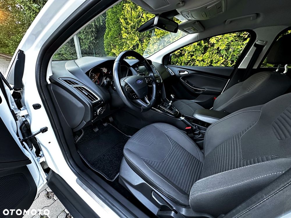 Ford Focus 1.0 EcoBoost Start-Stopp-System TITANIUM STYLE - 20