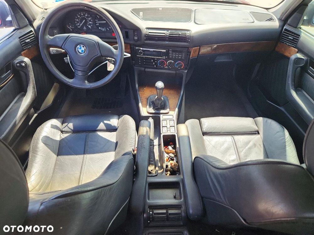 BMW Seria 5 540i - 8