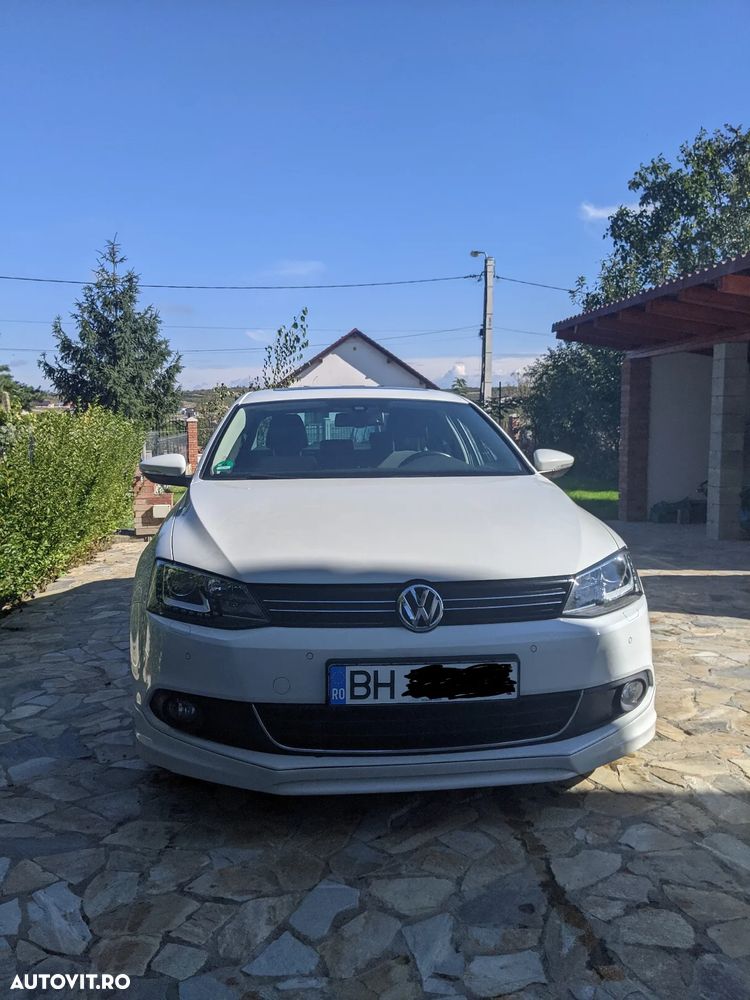 Volkswagen Jetta - 6
