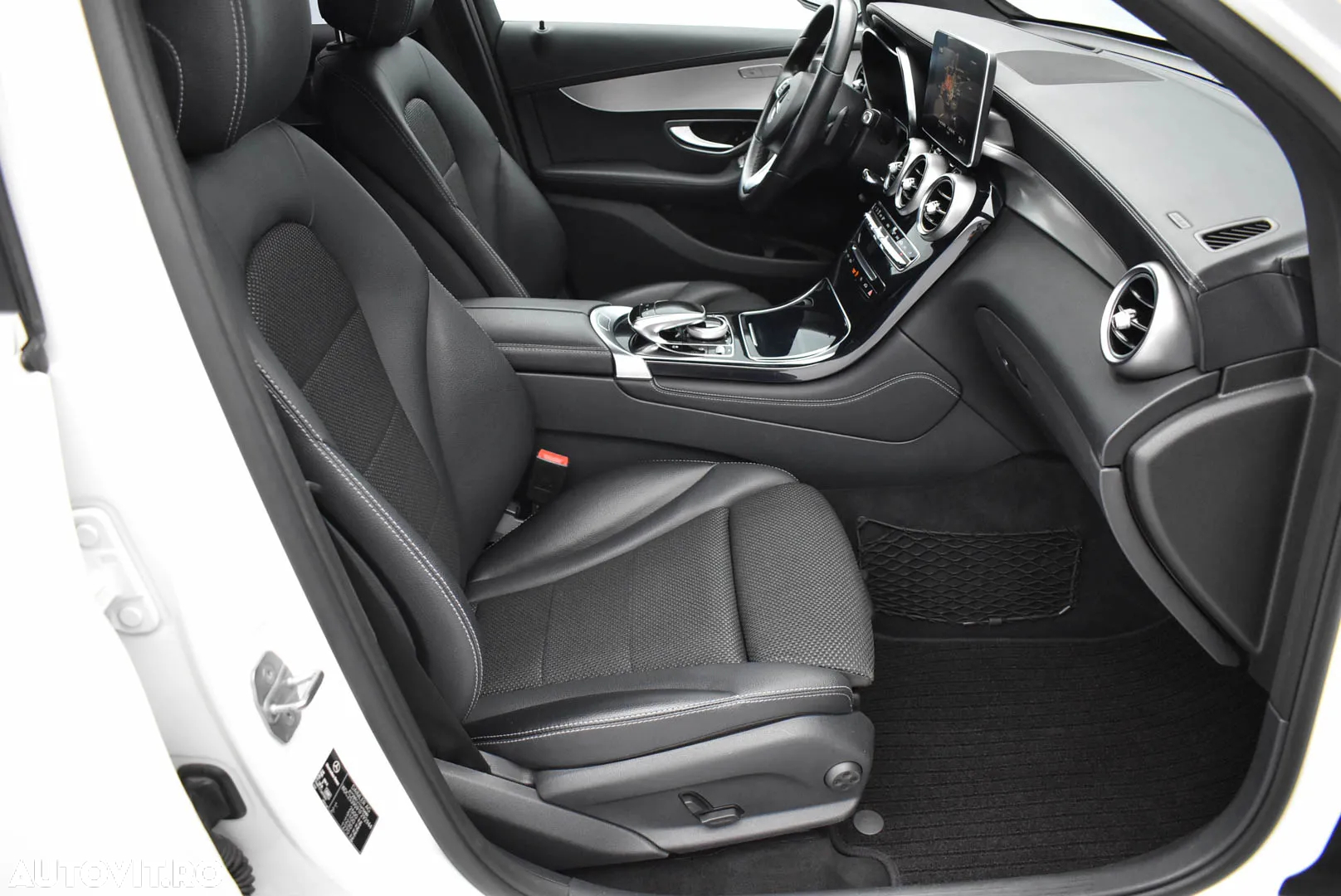 Mercedes-Benz GLC 250 d 4MATIC - 11
