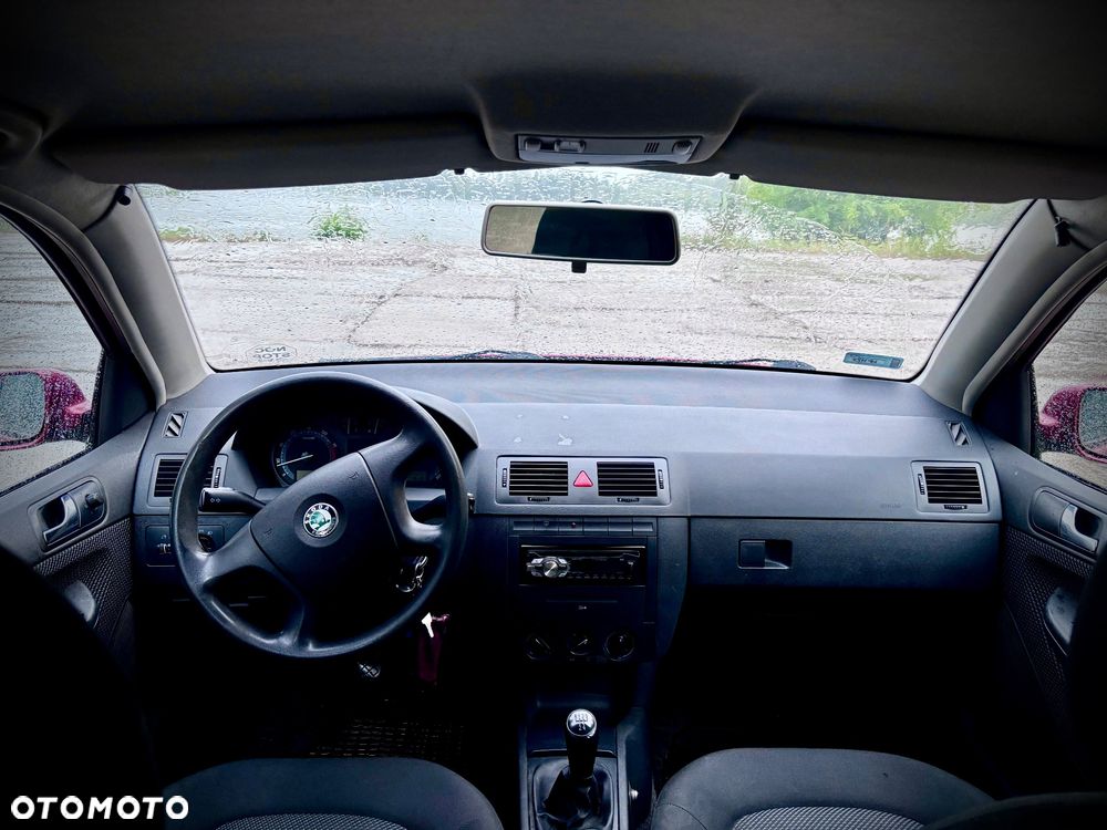 Skoda Fabia - 8