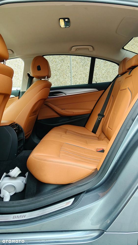 BMW Seria 5 530e iPerformance GPF Business Edition - 33