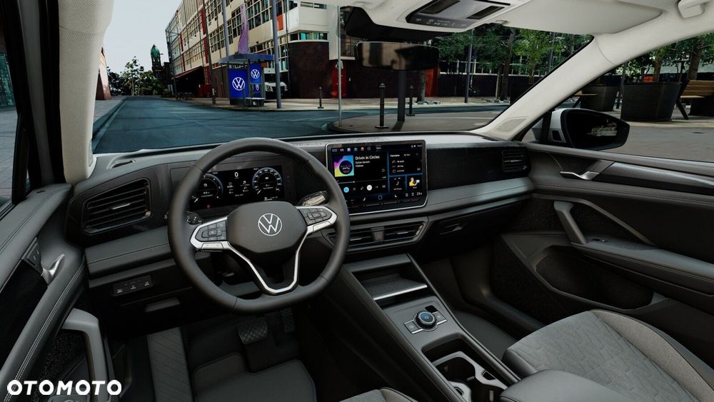 Volkswagen Tiguan - 10