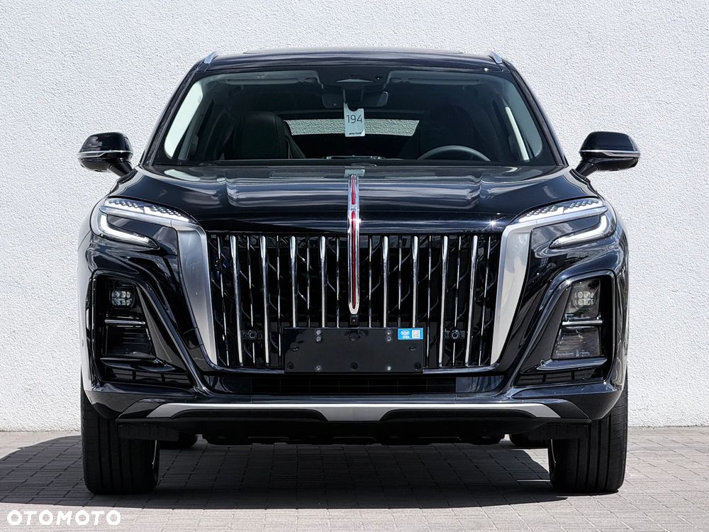 Hongqi HS3 - 11
