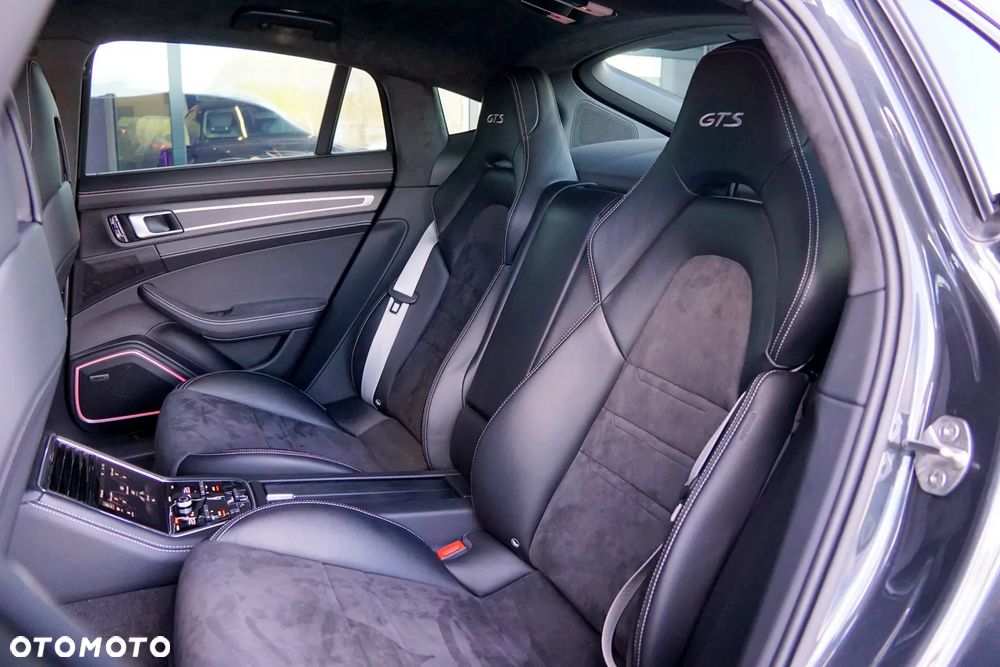 Porsche Panamera GTS - 21