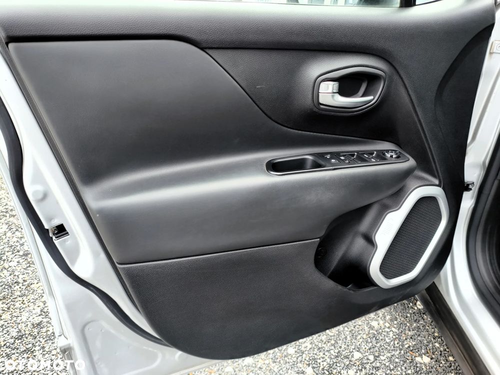 Jeep Renegade 1.4 MultiAir DSG Limited - 22