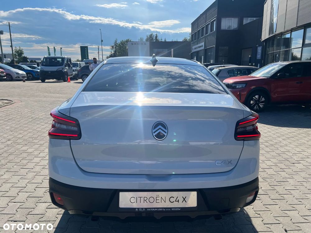 Citroën C4X 1.2 mHEV Max eDCT6 - 6