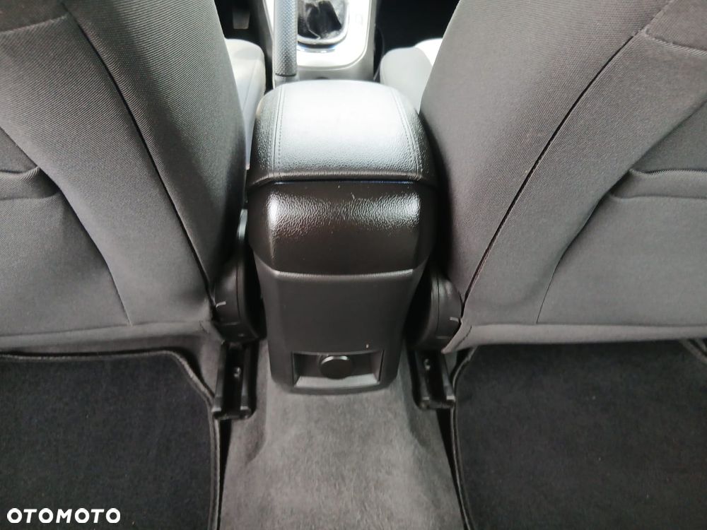 Chevrolet Cruze 1.8 LT+ - 26