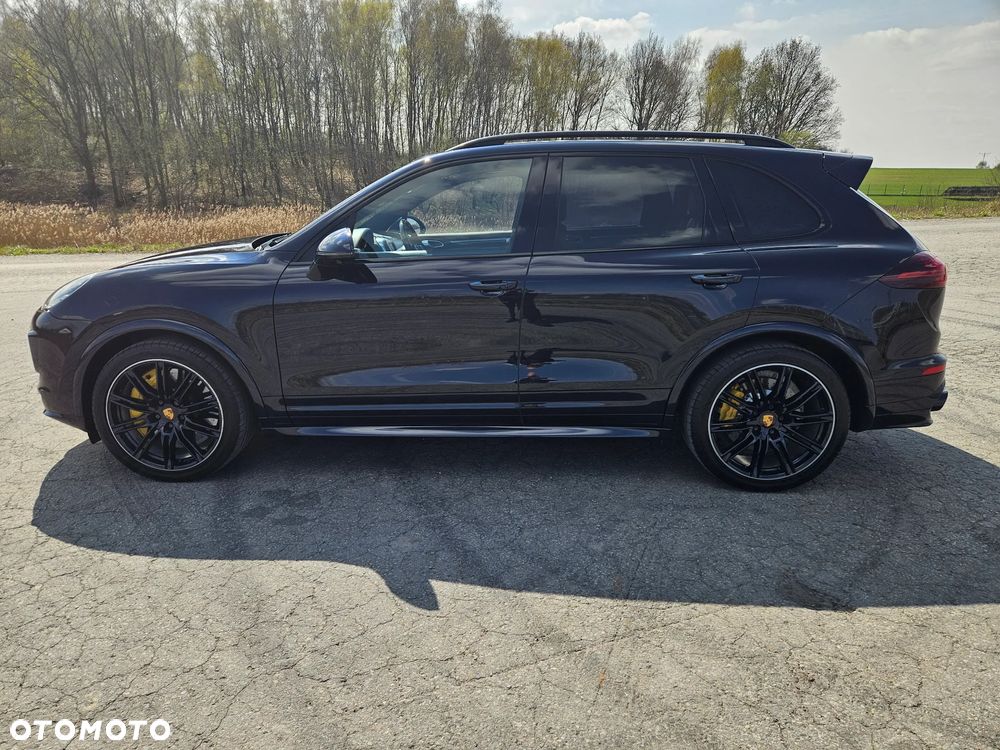 Porsche Cayenne - 9