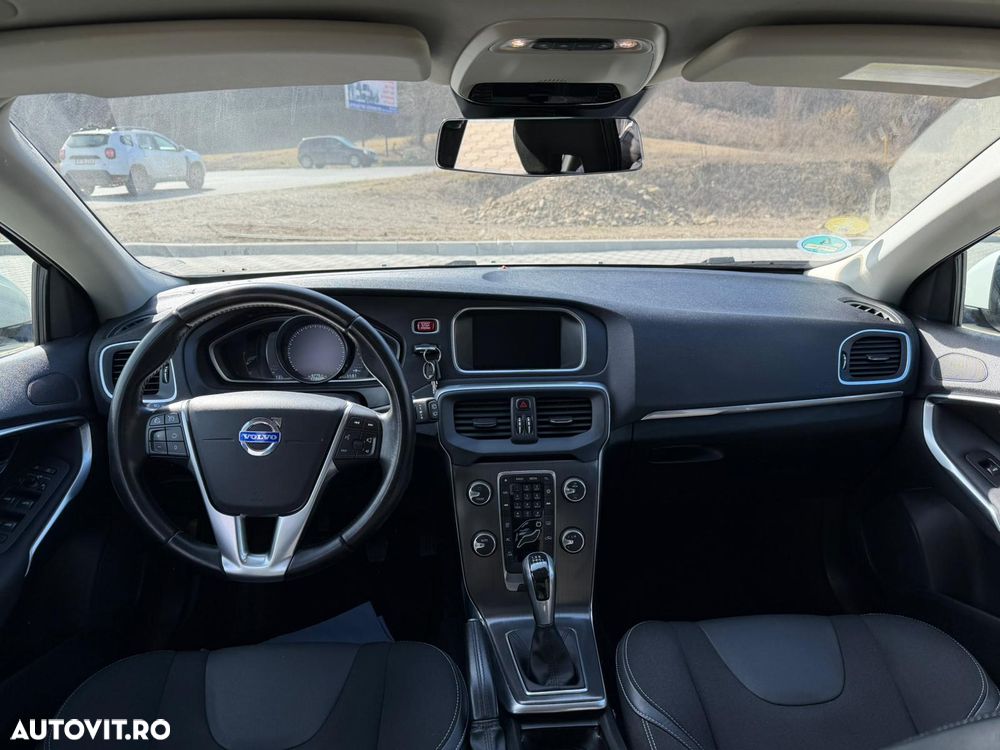 Volvo V40 D4 VEA Momentum - 5