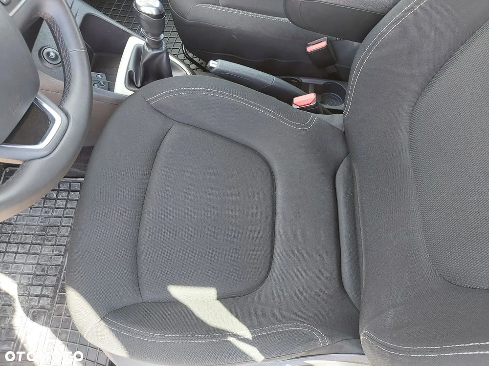 Renault Captur - 13