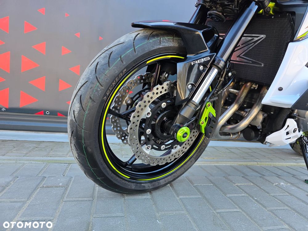 Kawasaki Z 900 - 12