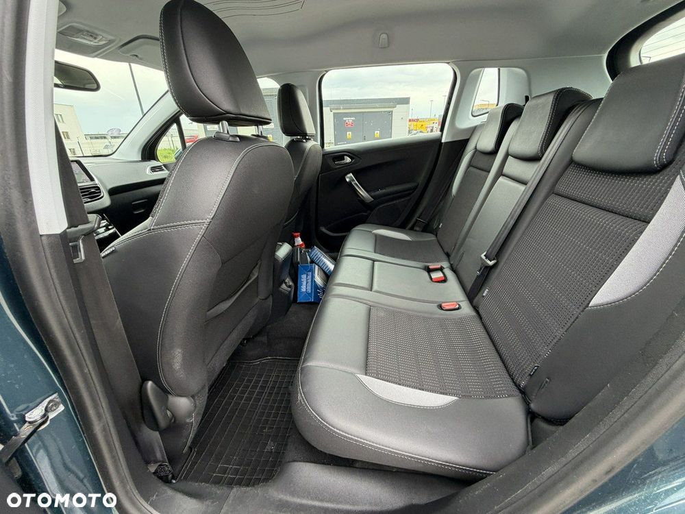 Peugeot 2008 PureTech 110 Stop&Start EAT6 Allure - 30