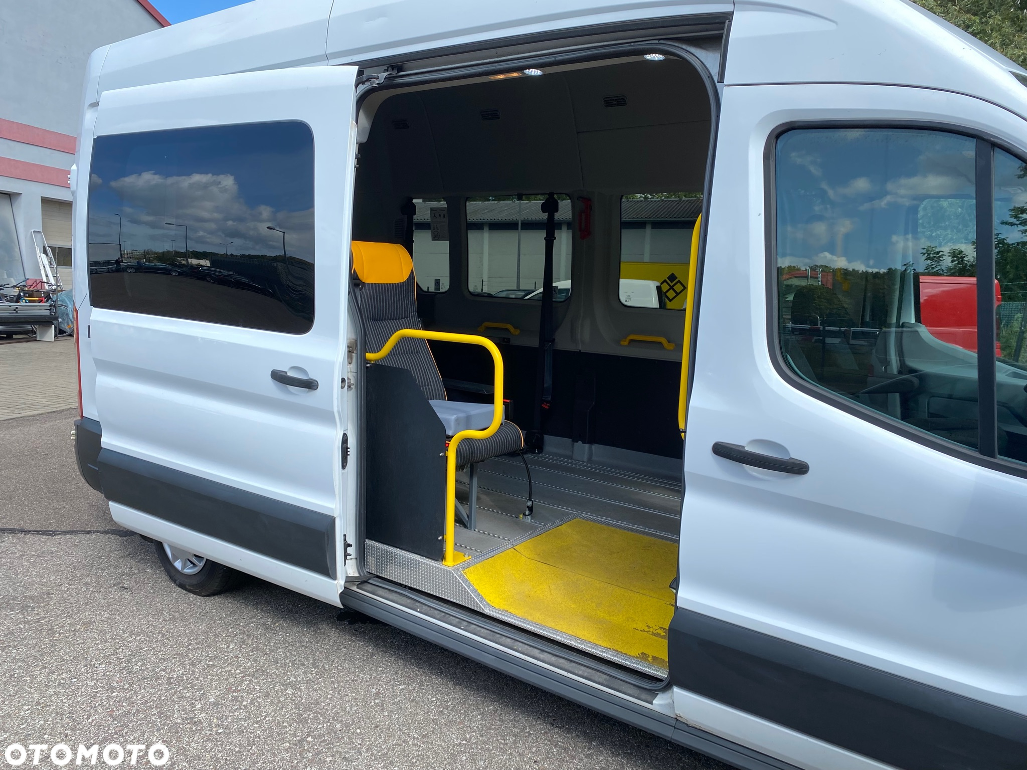 Ford Transit - 15