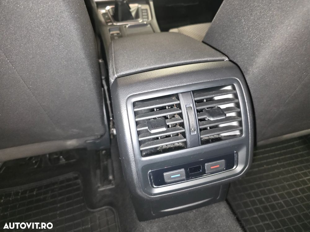 Volkswagen Passat - 22