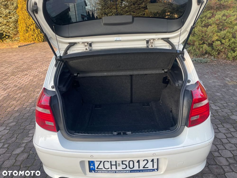 BMW Seria 1 116i Edition Sport - 9