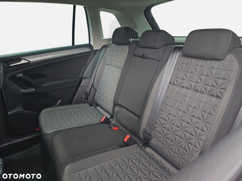 Volkswagen Tiguan 1.5 TSI EVO Life - 17