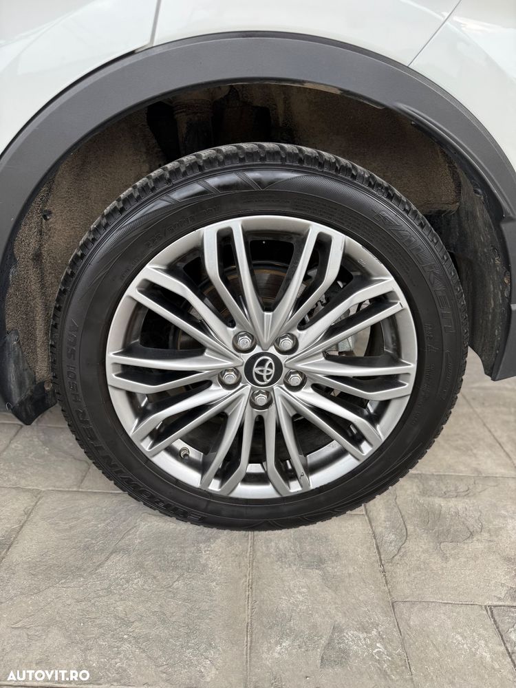 Toyota C-HR 2.0 HSD 184 CP 4x2 CVT C-lassy bi-tone - 14