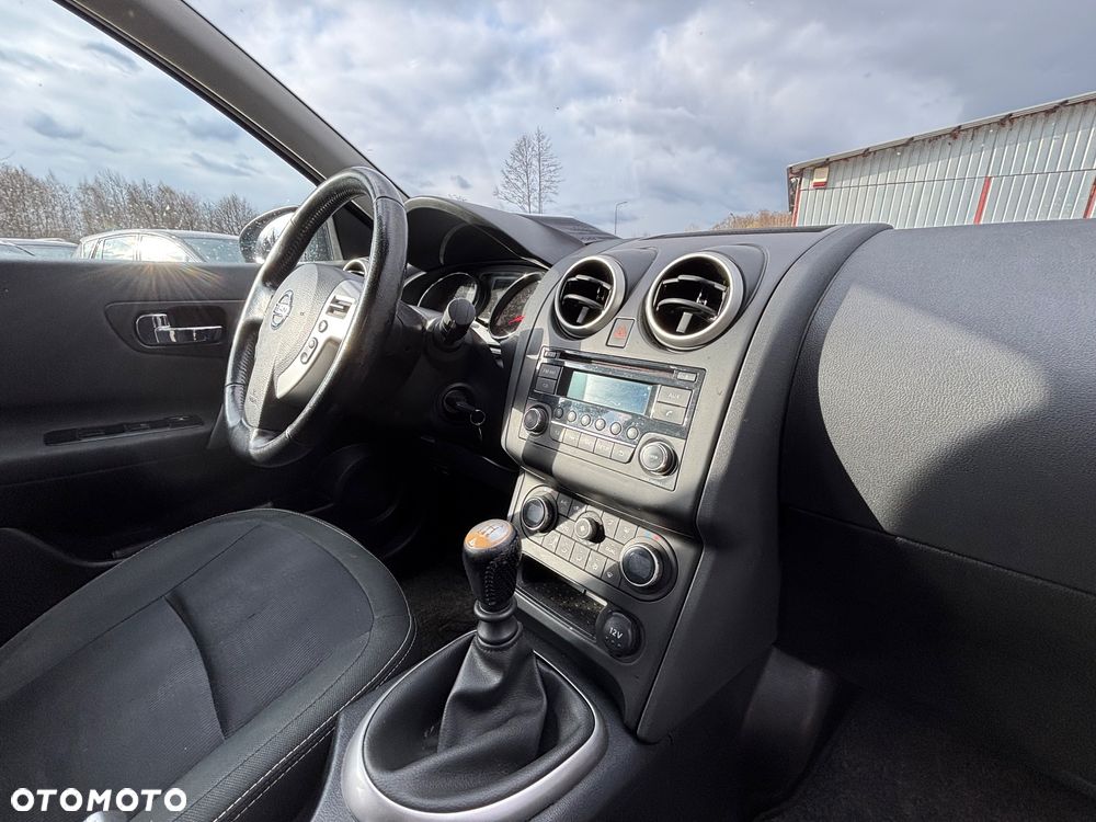Nissan Qashqai 2.0 4x4 Tekna - 23