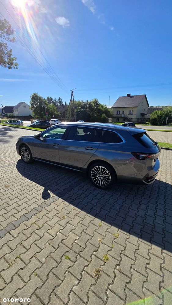 Volkswagen Passat 2.0 TDI SCR Style DSG - 3